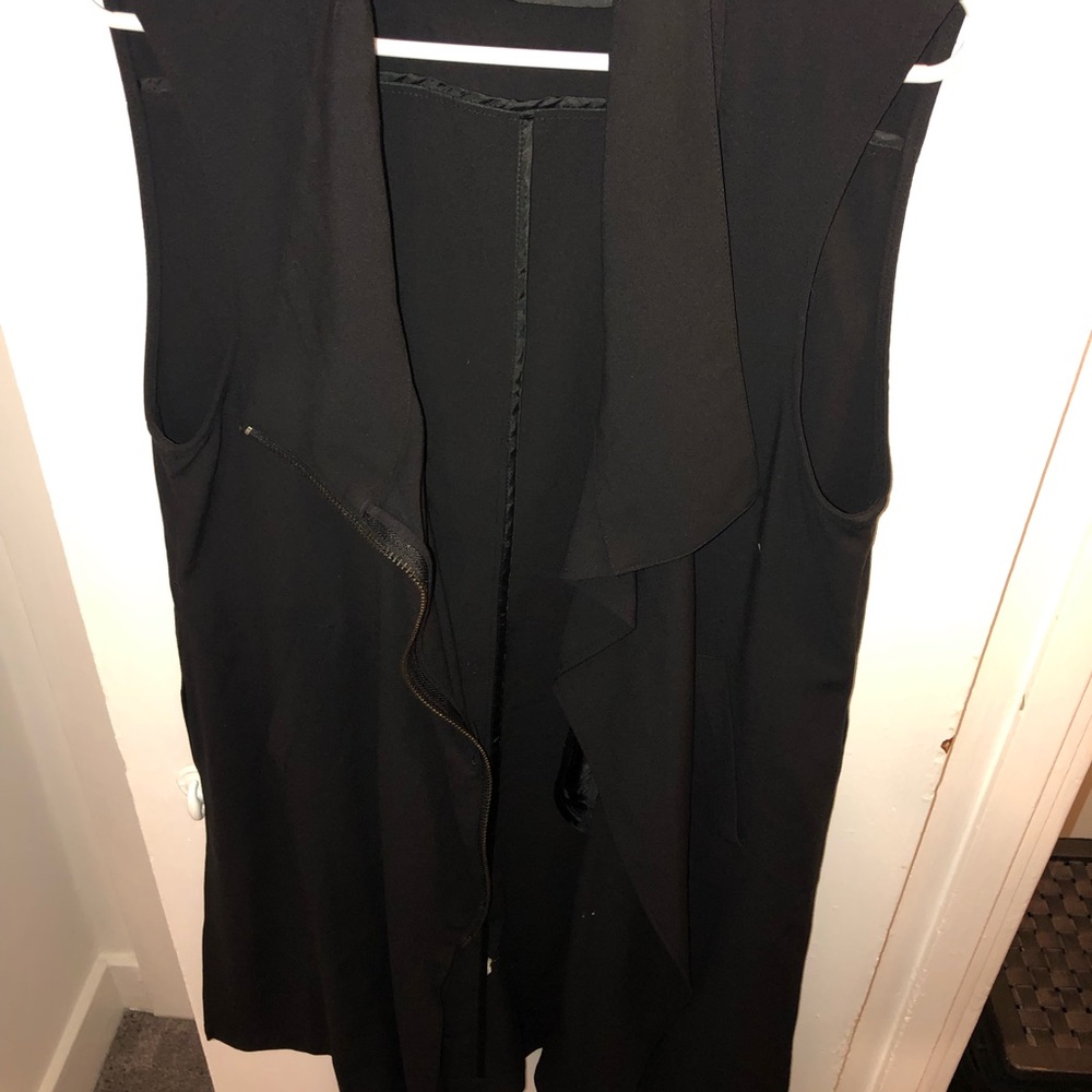 Light Vest - Picture 3 of 3